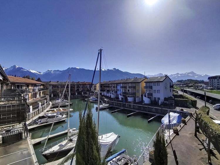 Superbe appartement de 7,5 pièces à la Marina 