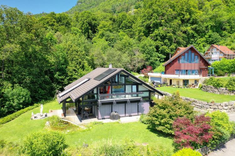 Magnifique maison "Huf Haus" avec une belle vue sur le lac et les montagnes !