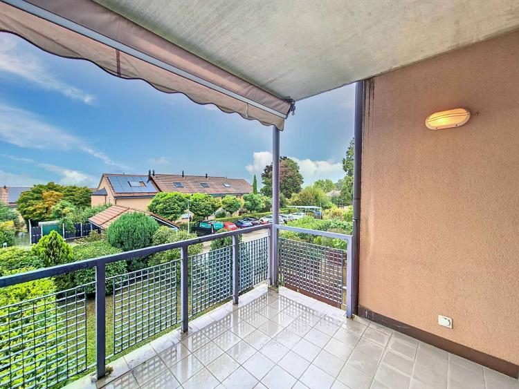 Charmant appartement de 3,5 pièces avec balcon idéalement situé !