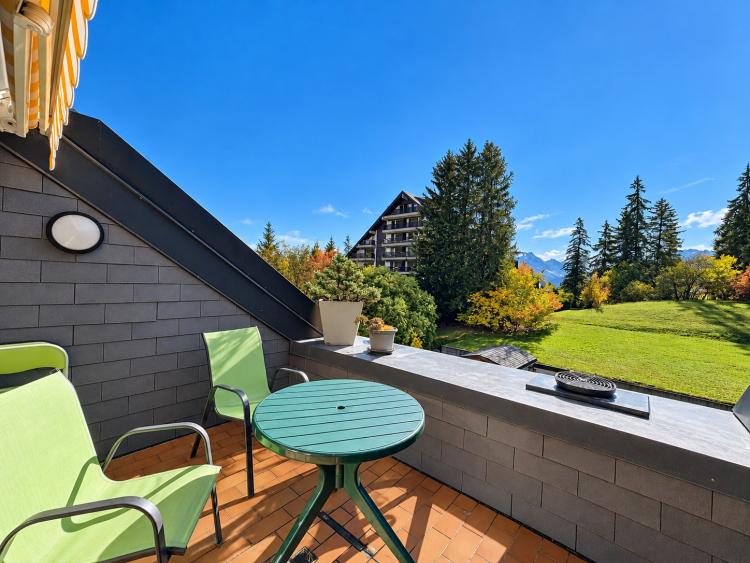 Très bel appartement de 4.5 pièces en plein centre avec magnifique rooftop